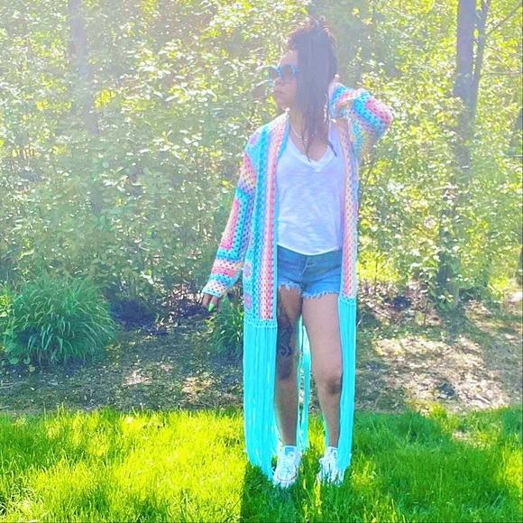 LAST ONE Straight Up Crochet & Fringe Cardigan - Picture 5 of 7